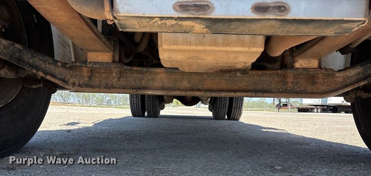 image for item EA7578 2007 Freightliner Business Class M2 fuel truck