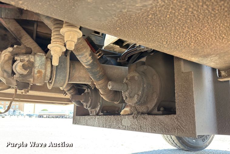 image for item EA7578 2007 Freightliner Business Class M2 fuel truck