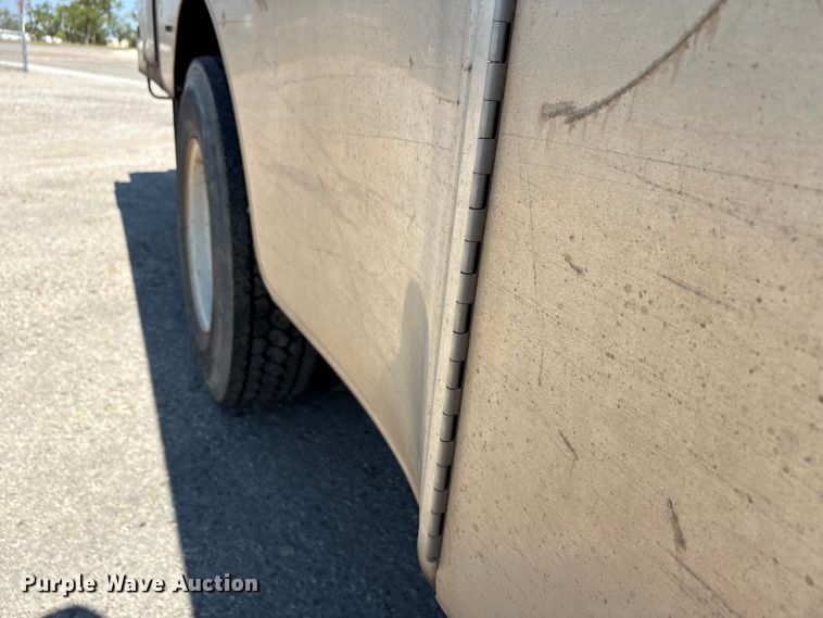 image for item EA7578 2007 Freightliner Business Class M2 fuel truck