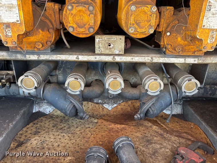 image for item EA7578 2007 Freightliner Business Class M2 fuel truck