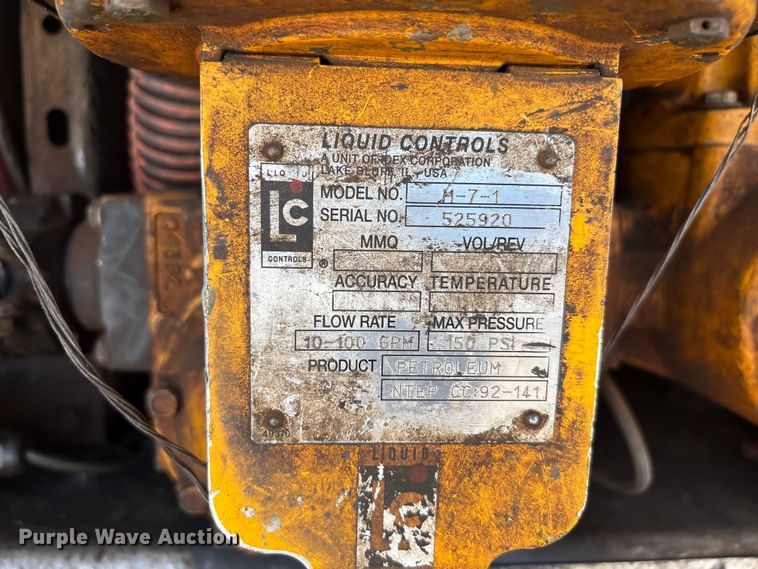 image for item EA7578 2007 Freightliner Business Class M2 fuel truck