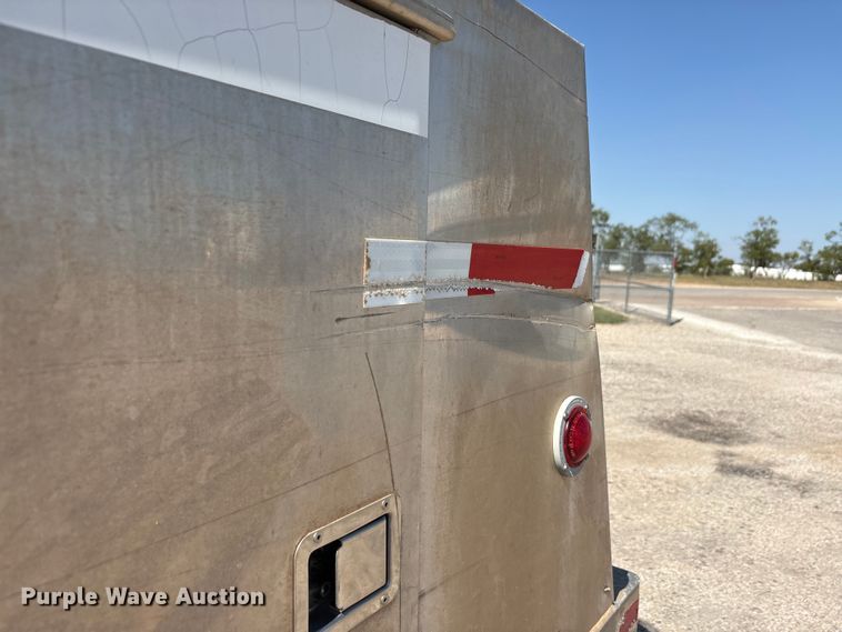 image for item EA7578 2007 Freightliner Business Class M2 fuel truck