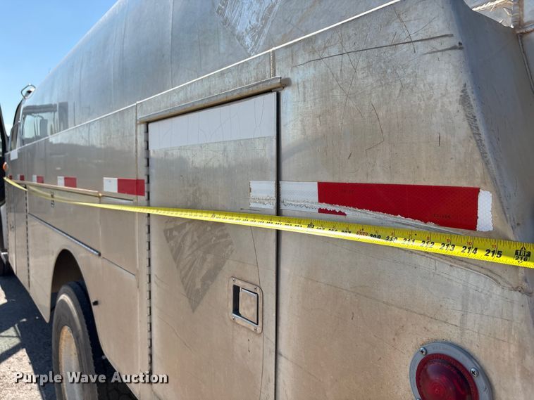 image for item EA7578 2007 Freightliner Business Class M2 fuel truck