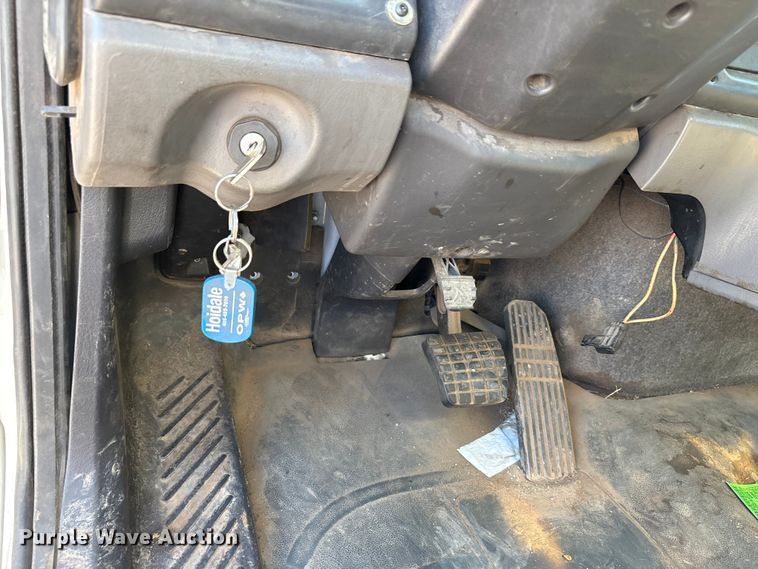 image for item EA7578 2007 Freightliner Business Class M2 fuel truck