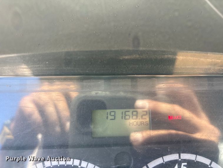 image for item EA7578 2007 Freightliner Business Class M2 fuel truck