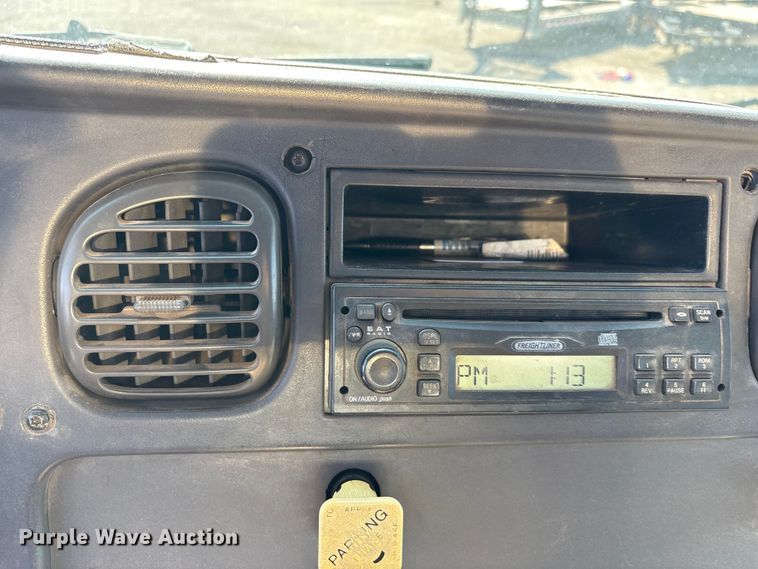 image for item EA7578 2007 Freightliner Business Class M2 fuel truck