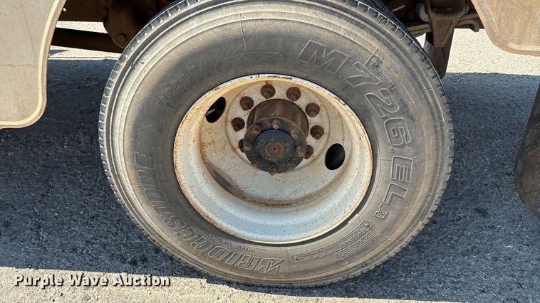 image for item EA7578 2007 Freightliner Business Class M2 fuel truck