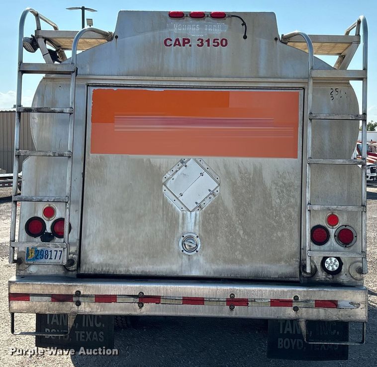 image for item EA7579 2011 Peterbilt 337 fuel truck