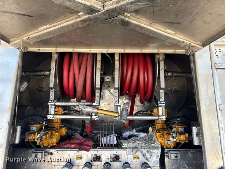 image for item EA7579 2011 Peterbilt 337 fuel truck