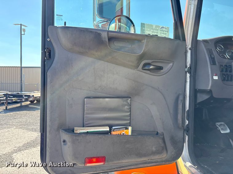 image for item EA7579 2011 Peterbilt 337 fuel truck