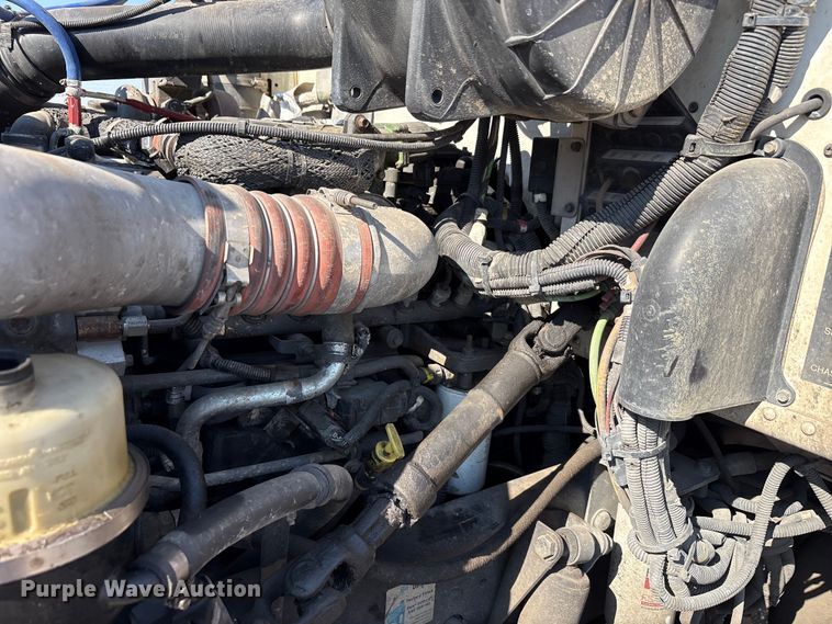 image for item EA7579 2011 Peterbilt 337 fuel truck