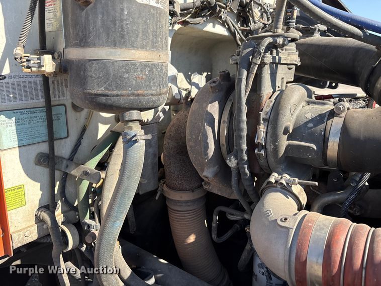 image for item EA7579 2011 Peterbilt 337 fuel truck