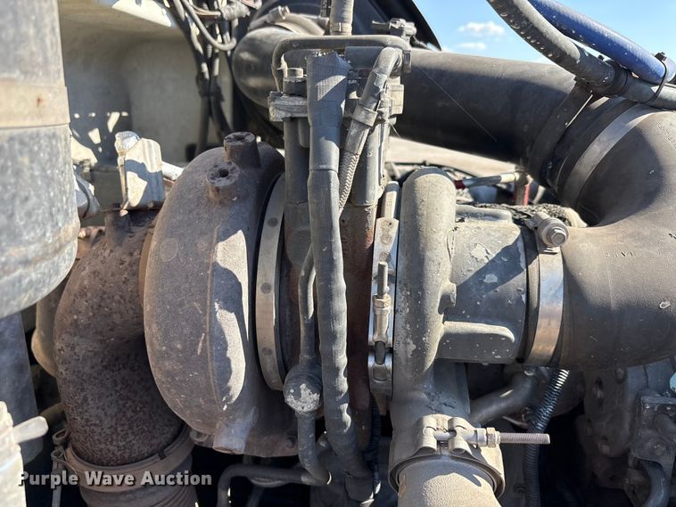 image for item EA7579 2011 Peterbilt 337 fuel truck