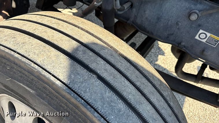 image for item EA7579 2011 Peterbilt 337 fuel truck