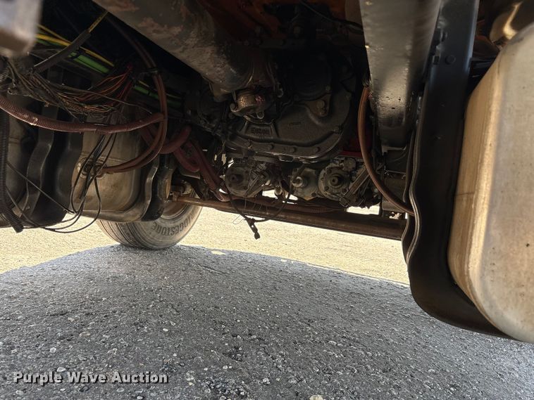 image for item EA7580 2006 Freightliner Business Class M2 flatbed truck