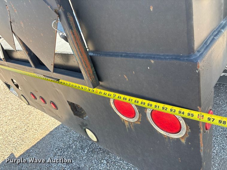 image for item EA7580 2006 Freightliner Business Class M2 flatbed truck