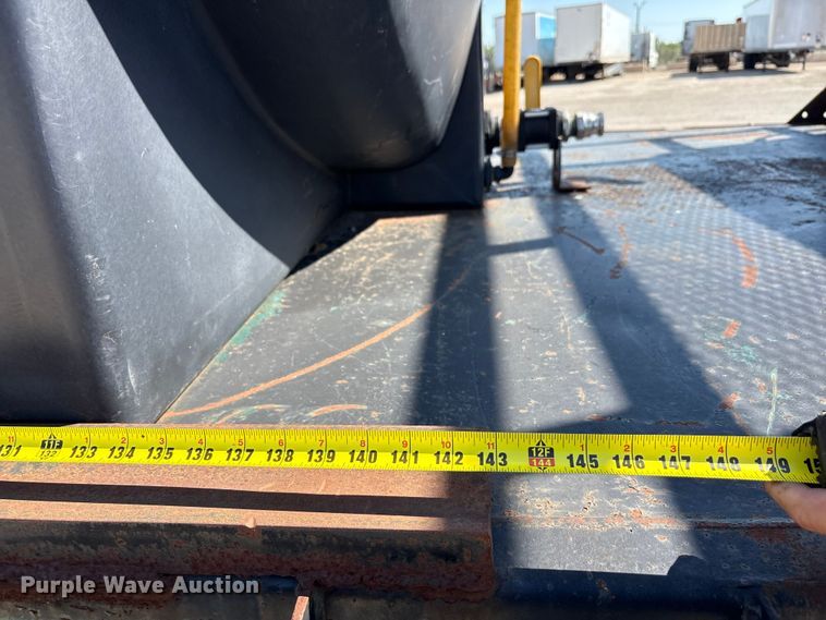 image for item EA7580 2006 Freightliner Business Class M2 flatbed truck