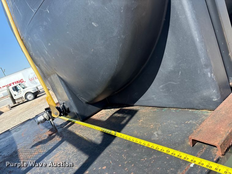 image for item EA7580 2006 Freightliner Business Class M2 flatbed truck