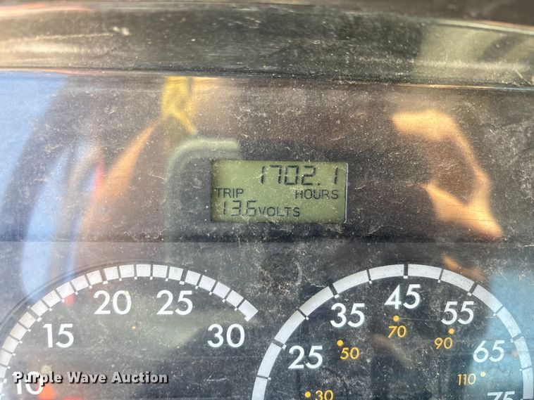 image for item EA7580 2006 Freightliner Business Class M2 flatbed truck