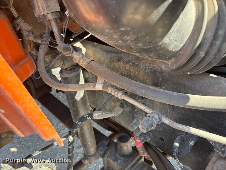 image for item EA7580 2006 Freightliner Business Class M2 flatbed truck