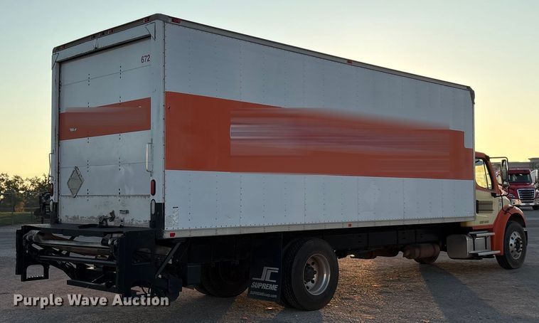 image for item EA7581 2007 Freightliner Business Class M2 box truck