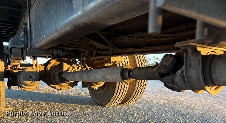 image for item EA7581 2007 Freightliner Business Class M2 box truck