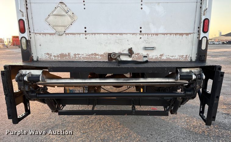 image for item EA7581 2007 Freightliner Business Class M2 box truck