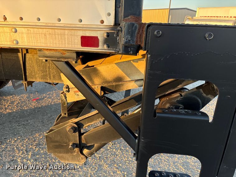 image for item EA7581 2007 Freightliner Business Class M2 box truck