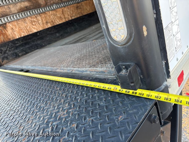 image for item EA7581 2007 Freightliner Business Class M2 box truck