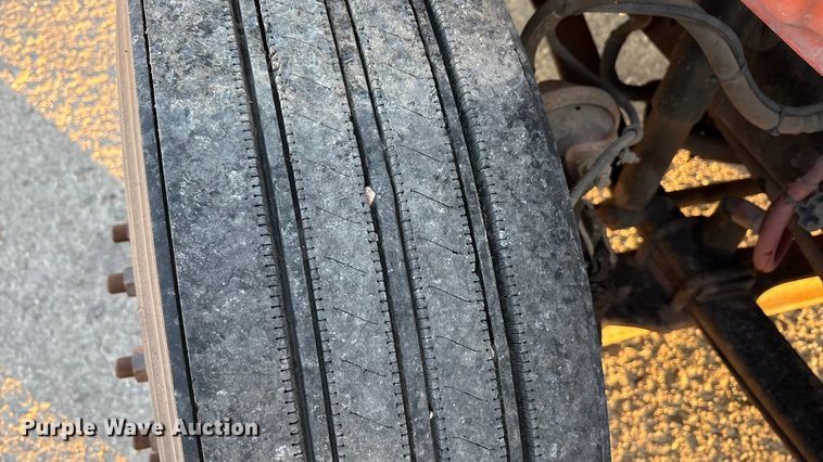 image for item EA7581 2007 Freightliner Business Class M2 box truck