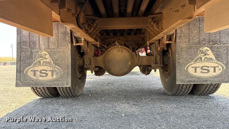 image for item EA7582 2009 Peterbilt 335 fuel truck