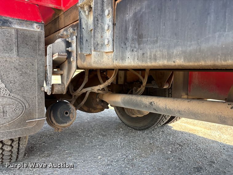 image for item EA7582 2009 Peterbilt 335 fuel truck