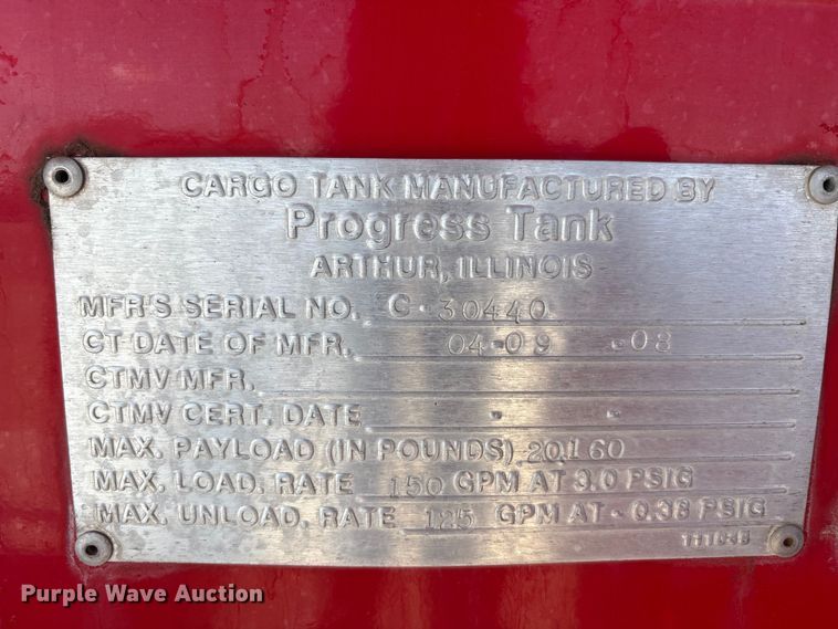 image for item EA7582 2009 Peterbilt 335 fuel truck