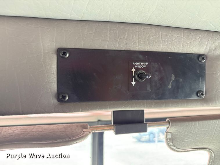 image for item EA7582 2009 Peterbilt 335 fuel truck