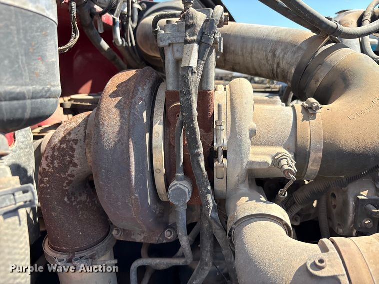 image for item EA7582 2009 Peterbilt 335 fuel truck