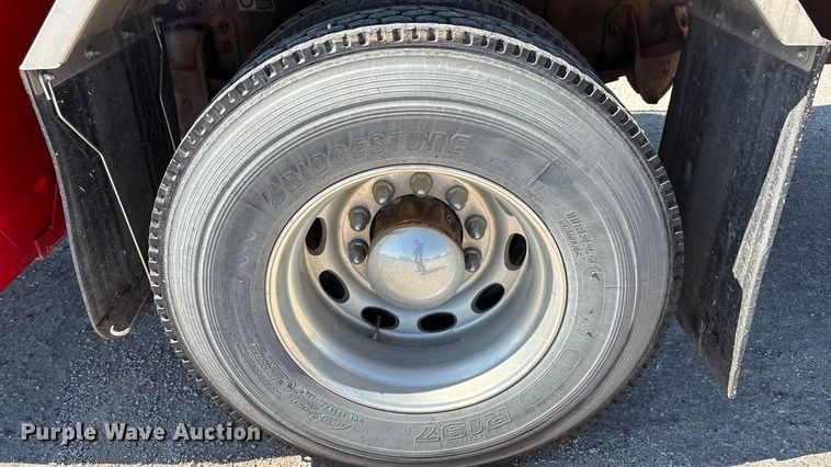 image for item EA7582 2009 Peterbilt 335 fuel truck