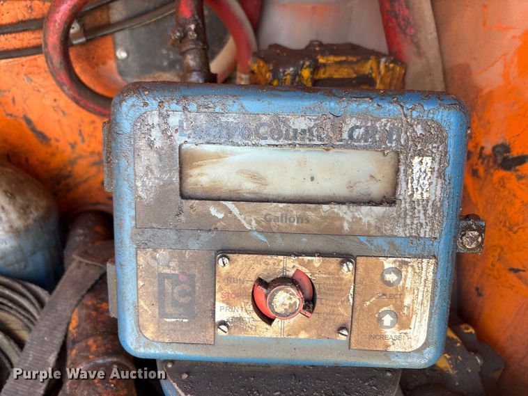 image for item EA7583 2002 Freightliner FL70 fuel truck