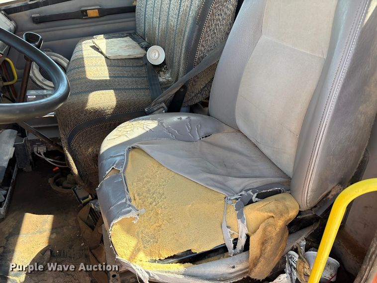 image for item EA7583 2002 Freightliner FL70 fuel truck