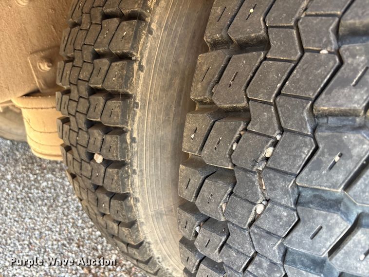 image for item EA7583 2002 Freightliner FL70 fuel truck