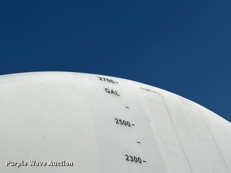 image for item EA7584 2005 Freightliner Business Class M2  flatbed truck