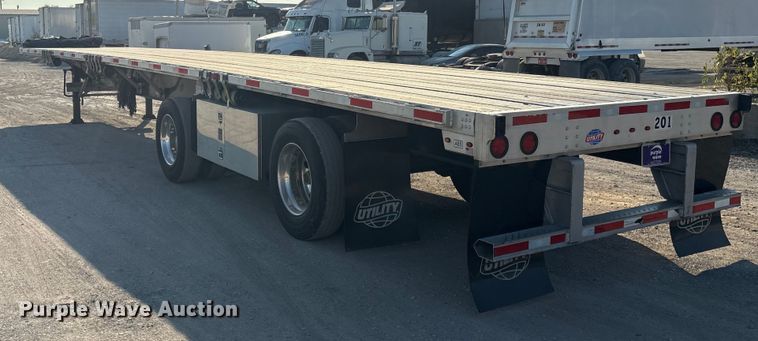image for item EA7591 2024 Utility FS2CHA flatbed trailer