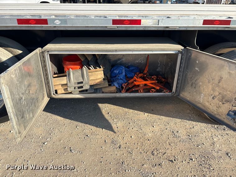 image for item EA7591 2024 Utility FS2CHA flatbed trailer