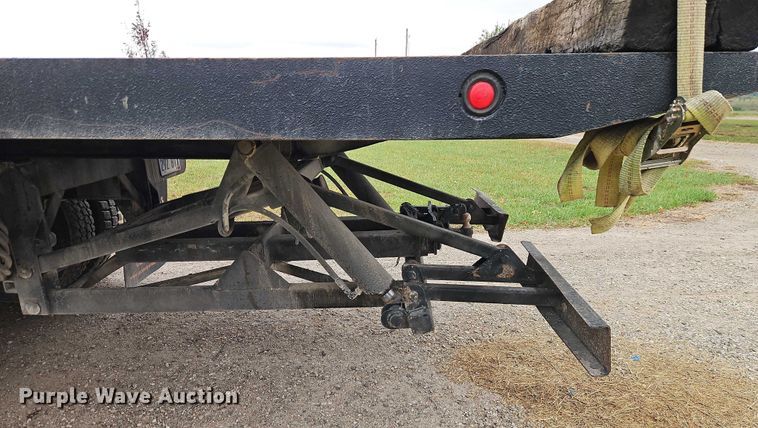 image for item EB8374 2004 GMC C8500 rollback truck