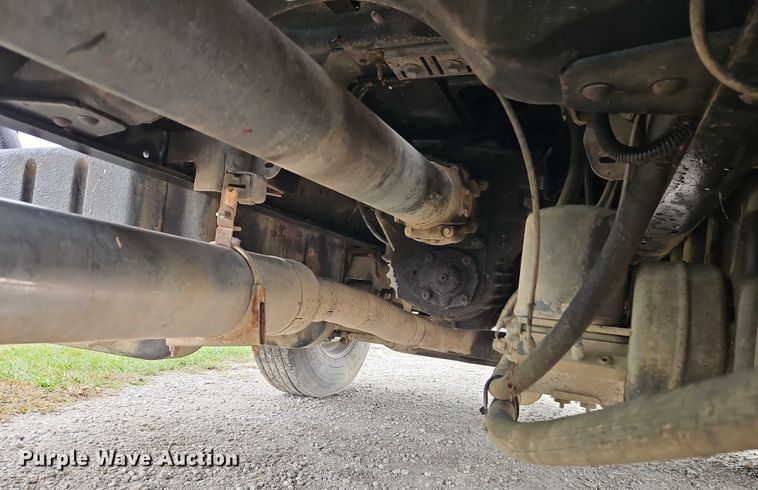 image for item EB8374 2004 GMC C8500 rollback truck