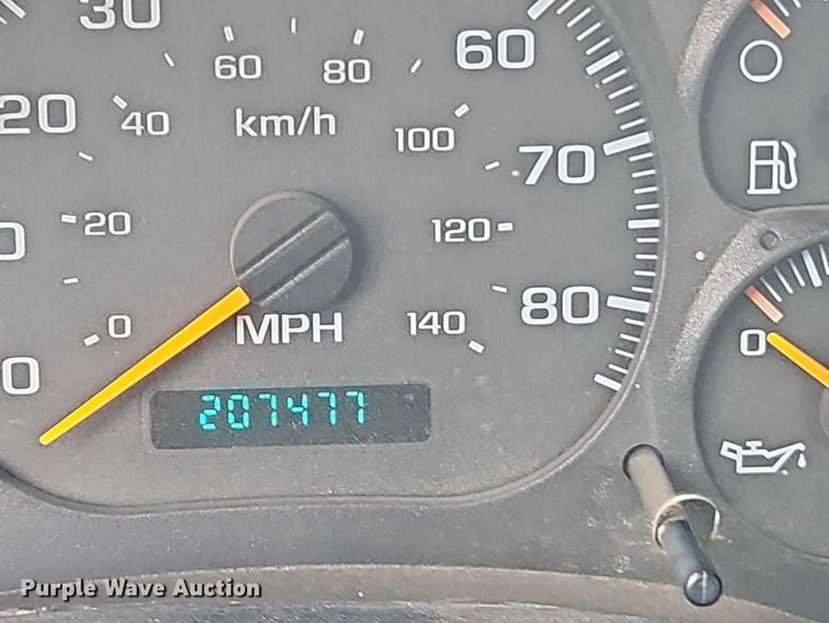 image for item EB8374 2004 GMC C8500 rollback truck