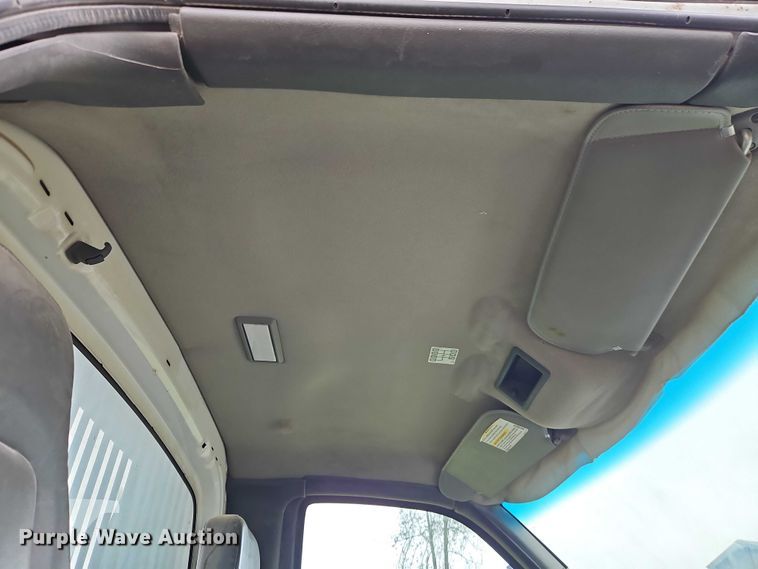 image for item EB8374 2004 GMC C8500 rollback truck