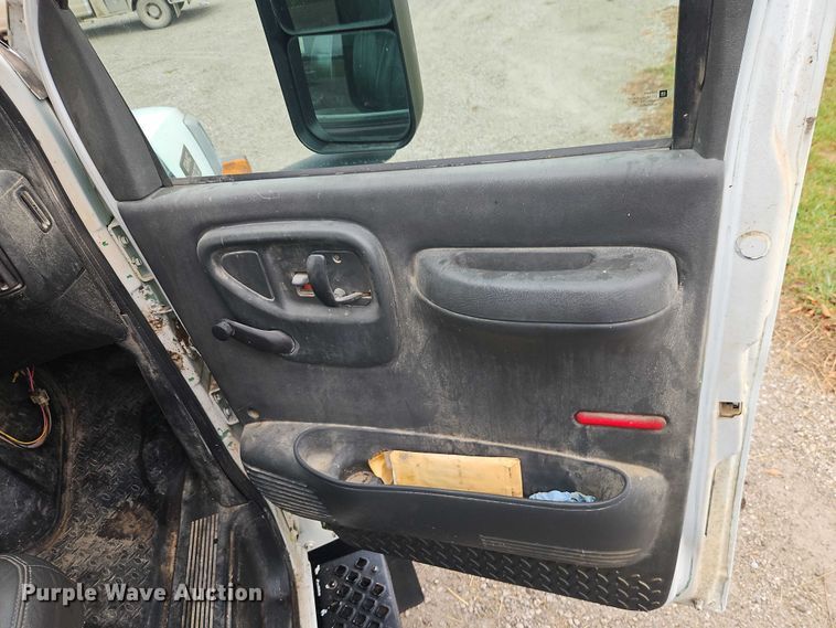 image for item EB8374 2004 GMC C8500 rollback truck