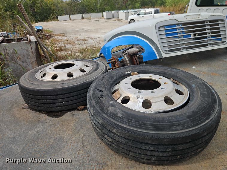 image for item EB8380 2021 Freightliner M2 flatbed truck