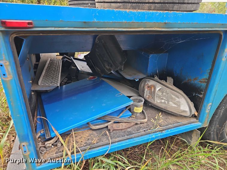 image for item EB8380 2021 Freightliner M2 flatbed truck