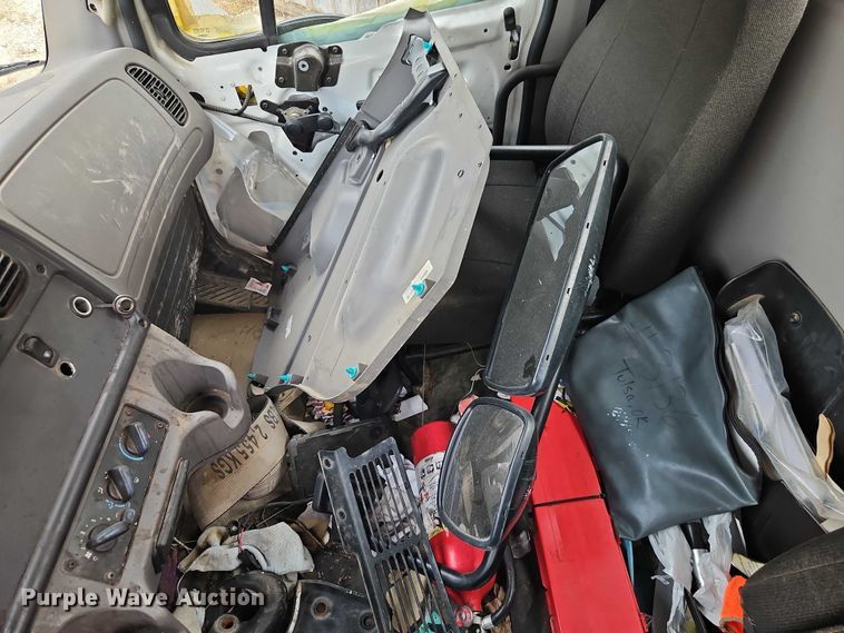 image for item EB8380 2021 Freightliner M2 flatbed truck